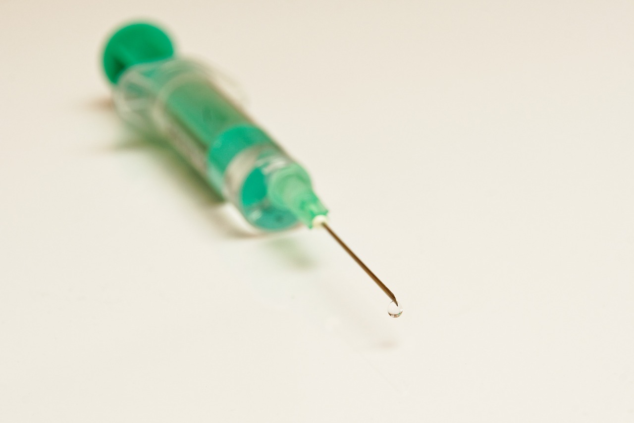 Needlestick injuries, discarded needles and the risk of HIV